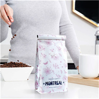 Foil-lined Tin Tie coffee bags packing